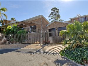 3 Bed House in Montclair