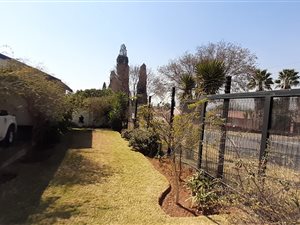 4 Bed House in Van Riebeeck Park