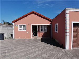 3 Bed House in St Dumas
