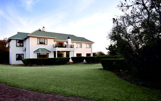 4 Bedroom House in Mooikloof Equestrian Estate