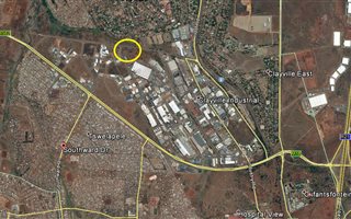 1.6 ha Land available in Clayville