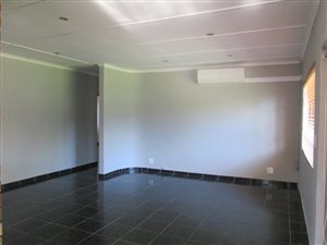 3 Bed House in Birdswood