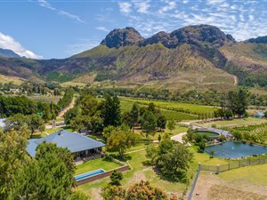29 ha Farm in Franschhoek