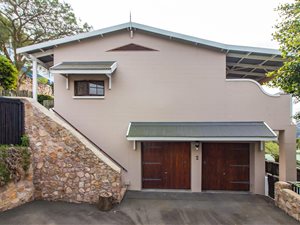 4 Bed Townhouse in Assagay