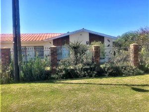 4 Bedroom House in Bothasrus