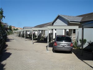 2 Bed Townhouse in Hunters Estate