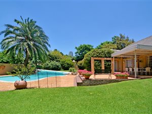 5 Bed House in Dalecross