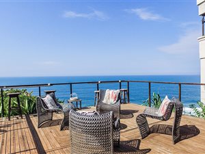 6 Bed House in Sheffield Beach