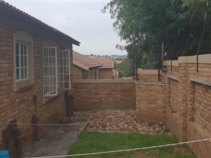 3 Bed Townhouse in Honeydew