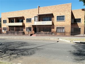 8 Bed Apartment in Kenilworth