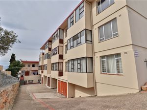 1 Bed Apartment in Mossel Bay Central