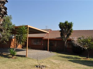 4 Bed House in De Klerkshof