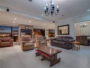 3 Bed House in Protea Heights