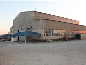 Industrial space in New Era