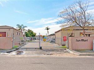 3 Bed Townhouse in Brackenfell Central