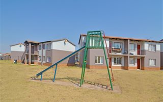 2 Bedroom Apartment in Protea Glen