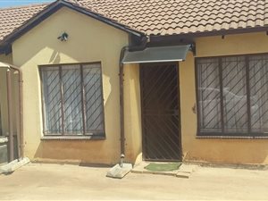 3 Bed House in Daveyton