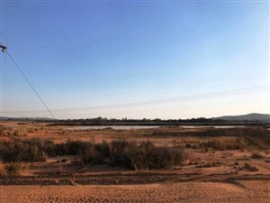102 ha Farm in Boekenhoutskloof and surrounds