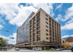 Bachelor apartment in Johannesburg Central