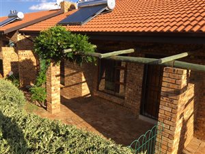 2 Bed House in North Riding AH