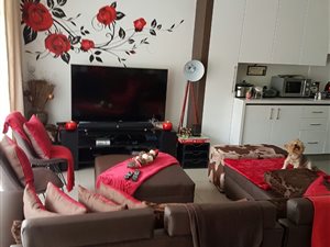 3 Bed Townhouse in Brooklyn