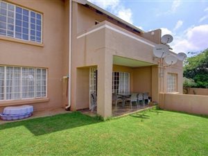 2 Bed Apartment in Radiokop
