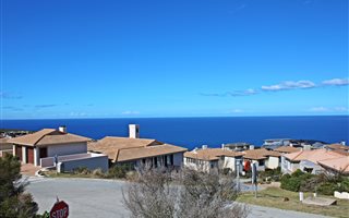 450 m² Land available in Pinnacle Point Golf Estate