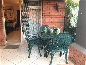 2 Bed Flat in Equestria
