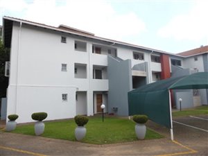 2 Bed Apartment in Groenkloof