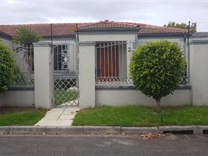 2 Bed House in Ottery