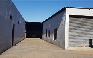 490 m² Industrial space in City and Suburban