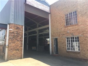 760 m² Industrial space in Brakpan North