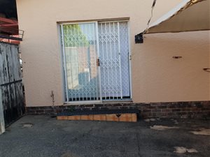 1 Bed Garden Cottage in Mindalore