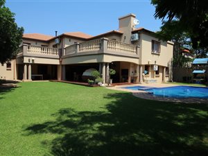 5 Bed House in Silver Lakes