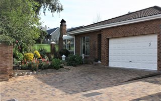 3 Bedroom Townhouse in Bergsig