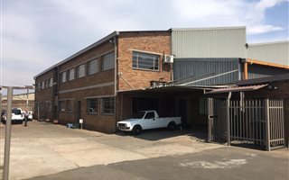 2280 m² Industrial space in New Era