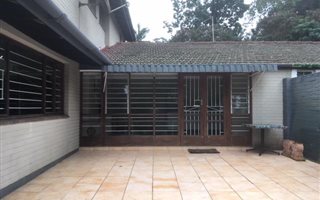 200 m² Commercial space in Kloof