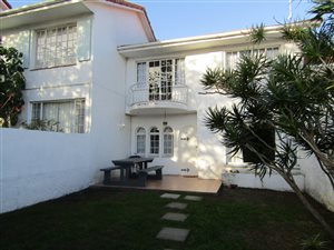 2 Bed Townhouse in Beacon Bay