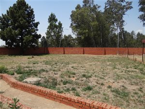 820 m² Land available in Strubenvale