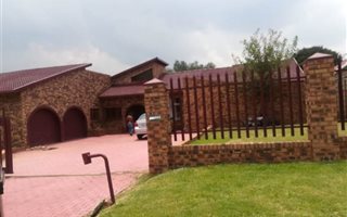 4 Bedroom House in Dalpark