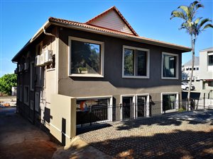 125 m² Commercial space in Essenwood