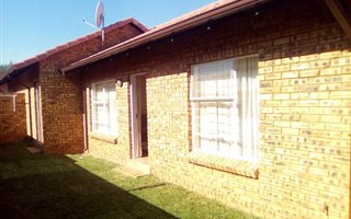 2 Bedroom Townhouse in Witpoortjie