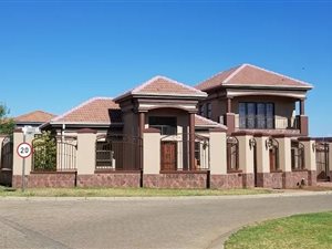 4 Bed House in Baillie Park