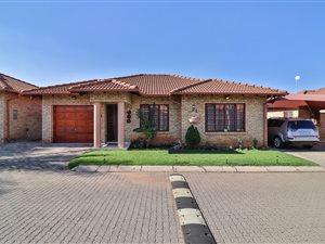 3 Bed Cluster in Newmarket Park