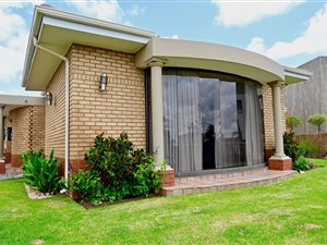 3 Bed House in Bankenveld