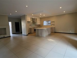 3 Bed Cluster in Bedfordview