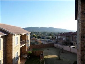3 Bed Flat in Strubens Valley