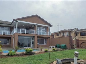 5 Bedroom House in Brighton Beach