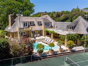 5 Bed House in Bishopscourt