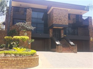 5 Bed House in Laudium